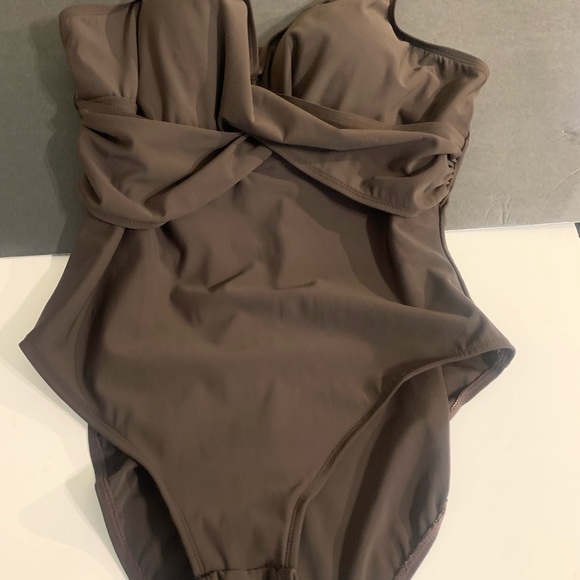 Bathing suit - Picture 3 of 7